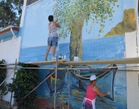 RESİM SANATI - Kadın Eliyle Renkli Bir Dokunuş