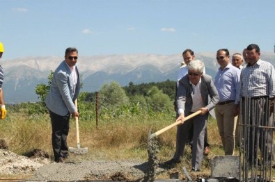Müzeyyen Senar'ın Köyüne 'Natural Park'