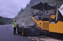 Tarihi İpekyoluna Son Asfaltı Vali Karahan Döktü