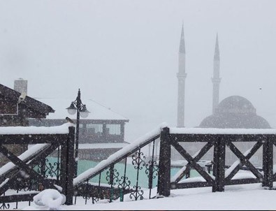 Ağustos ayında Erciyes'e kar sürprizi