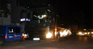 Bir Araçta Tam 72 Kaçak Göçmen!