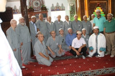 Devrek'ten İlk Hac Kafilesi Uğurlandı