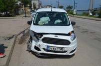 Fatsa'da Trafik Kazası Açıklaması 4 Yaralı