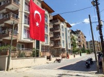 GAZİ MAHALLESİ - Hatay'da Şehit Polis Fatih Kılbey'in Baba Evinde Hüzün Hakim