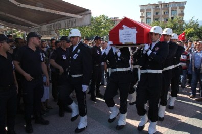 Hatay Şehidini Uğurladı