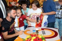 EMRE ÇOLAK - Taraftarla Buluştular