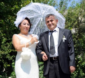 Yarım Kalan Aşk 35 Yıl Sonra Mutlu Sonla Bitti