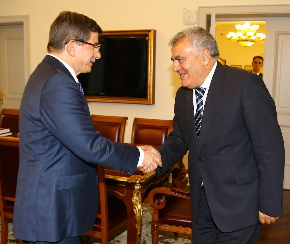 Başbakan Davutoğlu, bazı bakanları kabul etti