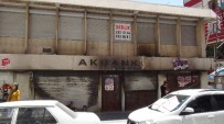 BANKA ŞUBESİ - 6-7 Ekim Olaylarında Yakılan Banka Binası Satışa Çıkarıldı