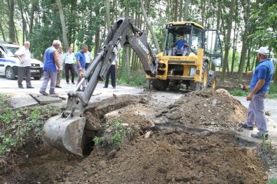 Akyazı'da Alt Yapı Çalışmaları Sürüyor