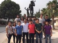 NOEL BABA - Batı Antalyalı Gençler Demre İçin Biraraya Geldi