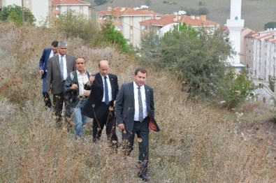 Bu Mahalleye 11 Yıldır Ambulans Giremedi