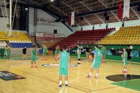CAN AKıN - Büyükşehir Basket Parkeye İndi
