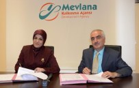 Meram'da Parklar Güneş Enerjisiyle Aydınlanıyor