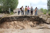 3 Köye Ulaşım Sağlayan Köprü Yıkıldı