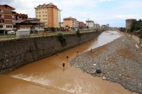 TURAN KASIMOĞLU - Artvin'deki Sel Ve Heyelan