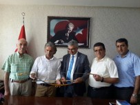 ŞENOL BOZACıOĞLU - Kaymakamlar'dan Kızılay'a Destek