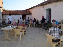 OSMAN NURİ CANATAN - Şehit Polis Gılıç'ın Baba Evinde Yas Var