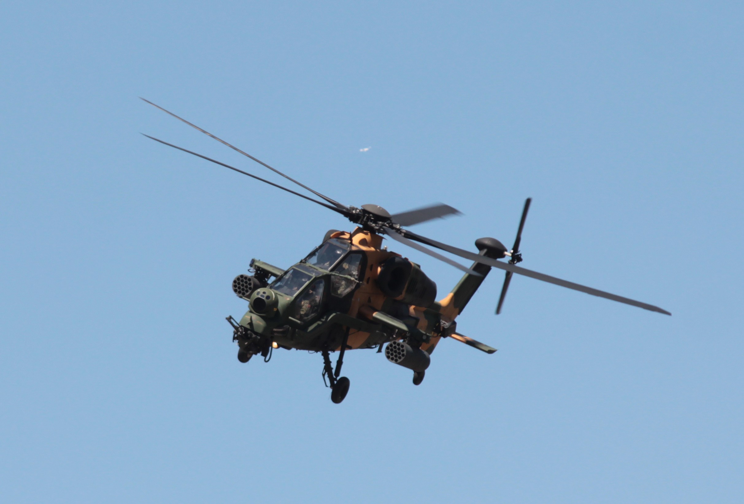 Türk Yıldızları'nın gösterisi nefes kesti