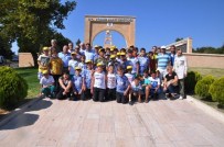 ŞEHİTLİKLER - Biga Fenerbahçelilerden 100. Yılda 100 Çocuğa Şehitlik Gezisi