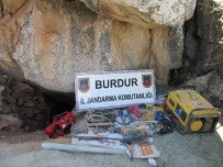 Burdur'da Jandarma Definecileri Avladı