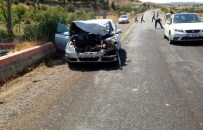 Gölbaşı'nda İki Otomobil Çarpıştı Açıklaması 4 Yaralı