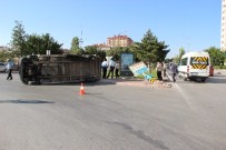 Konya'da Servis Araçları Çarpıştı Açıklaması 1 Yaralı