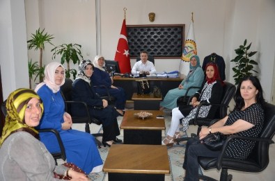 AK Parti Kadın Kollarından Özel İdareye Ziyaret
