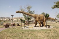 DINOZOR - Gaziantep'e Hareketli Dinozor Parkı