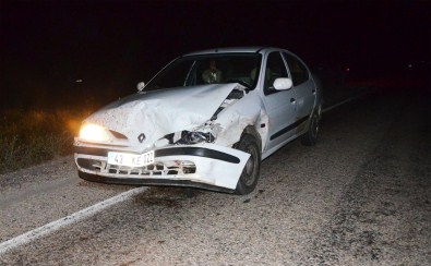 Simav'da Otomobil Koyun Sürüsüne Çarptı