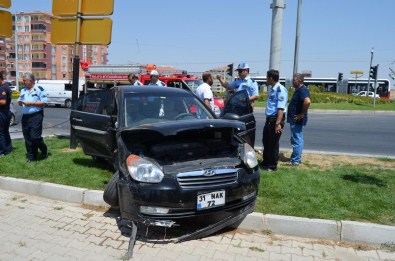 Malatya'da Trafik Kazası Açıklaması 2 Yaralı