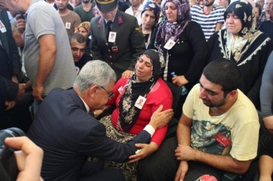 Şehit Annesi: Ben de Kürdüm, yazık günah!