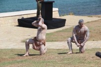 Anzaklar Atalarını Yöresel Danslarla Andı