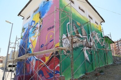 Battalgazi'deki Elektrik Trafoları Renkleniyor