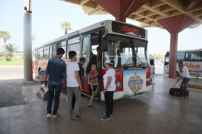 Büyükşehir'den Adana'ya Gelen Öğrencilere Hizmet