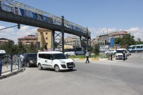 TERÖR PANİĞİ - Erzurum'da Şüpheli Araç Paniği