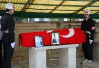 SAKARYA VALİSİ - Kore Gazisi Son Yolculuğuna Uğurlandı