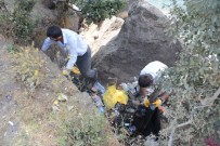 KRATER GÖLÜ - Nemrut Krater Gölü'nde Çevre Temizliği