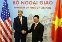 ABD Dışişleri Bakanı Kerry Vietnam'da
