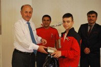 Avrupa Şampiyonu Halterciden Bartın Valisi'ne Ziyaret