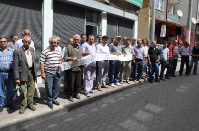 Sivas'ta Esnaf Kepenk Kapattı