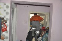 Temizlik Görevlisi Çöp Eve Emekleyerek Girebildi