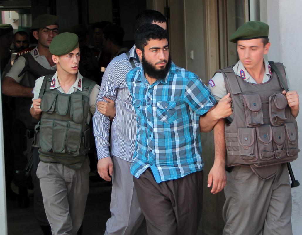 Manisa'da DAEŞ operasyonu: 17 gözaltı