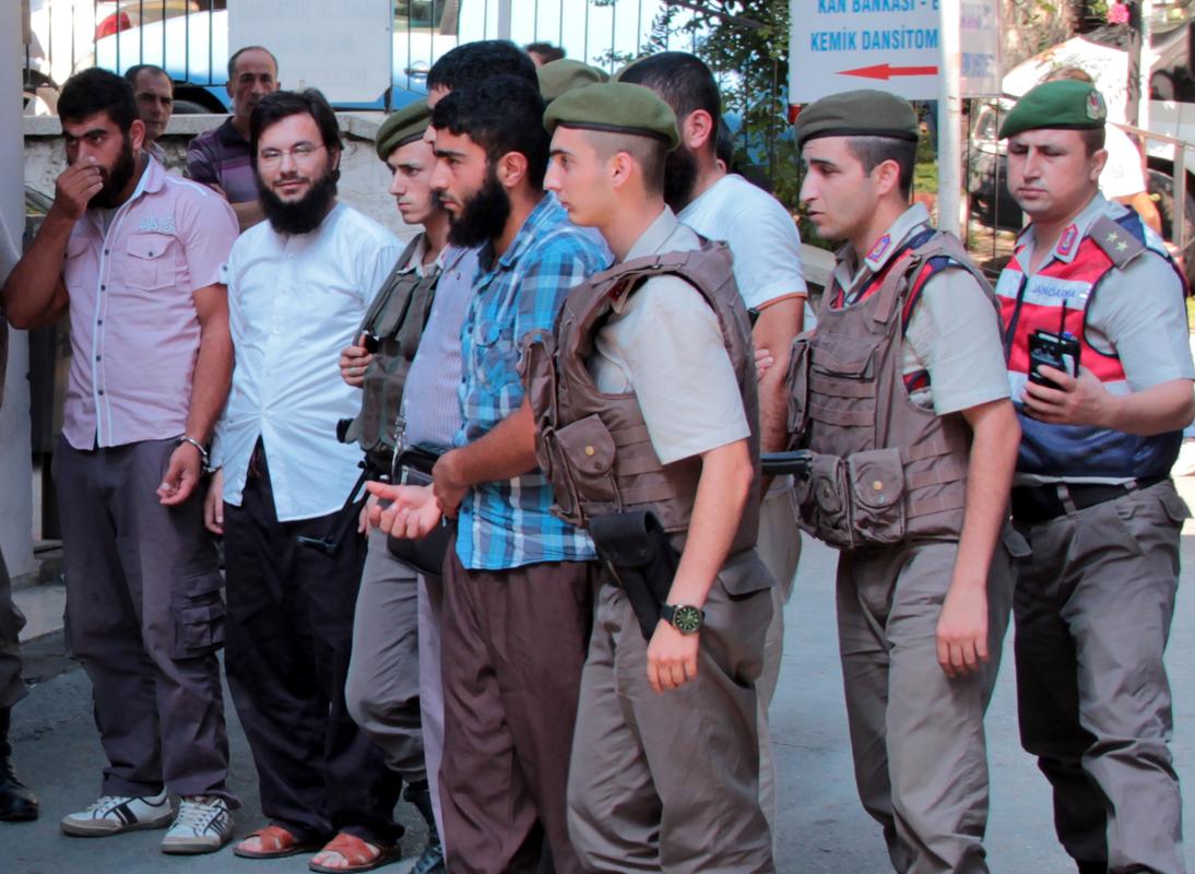 Manisa'da DAEŞ operasyonu: 17 gözaltı