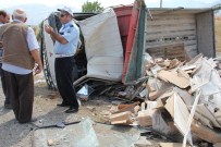 AKÇALAR - Konya'da Devrilen Kamyonun Sürücüsü Öldü