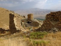 SANAT TARIHI - 250 Yılık Manastır Turizme Kazandırılmayı Bekliyor