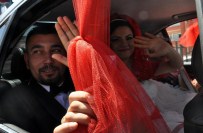 GELİN ARABASI - 'Çekicili' Düğün Konvoyu