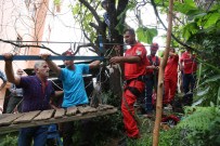 İlkel teleferikte 350 metrede 4 saat mahsur kaldı