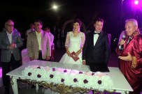 SADIK YAKUT - İncesu Belediye Başkanı Karayol'un Mutlu Günü