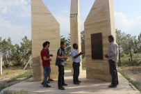 YAKIT TANKERİ - Karapınar'da Sürücülerden Trafik Kurbanları Anıtı'na İlgi